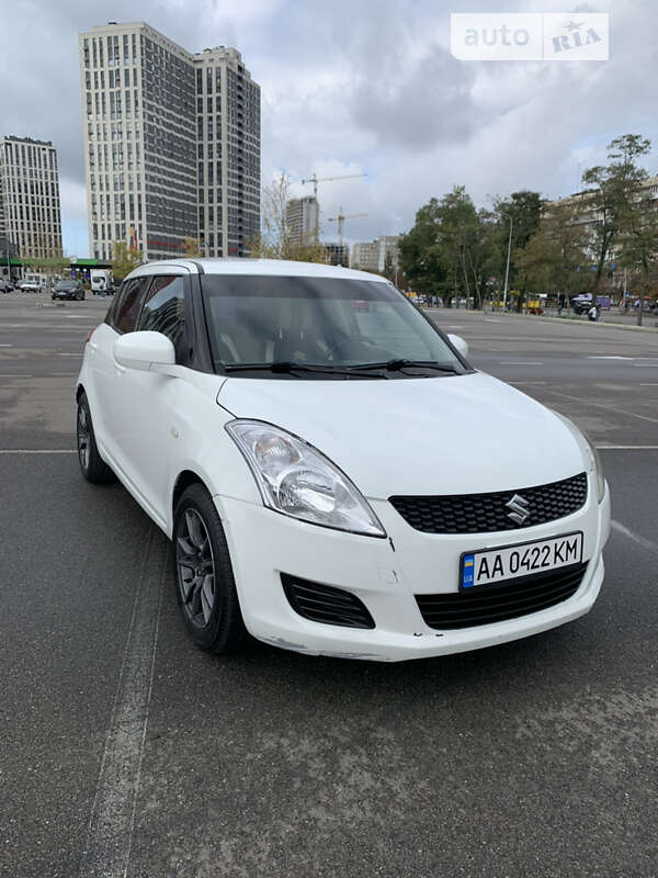 Suzuki Swift (2011)