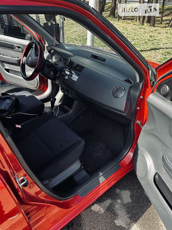 Suzuki Swift (2007)