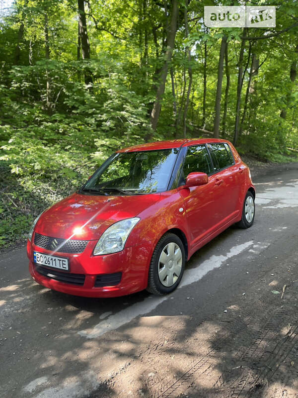 Suzuki Swift (2009)