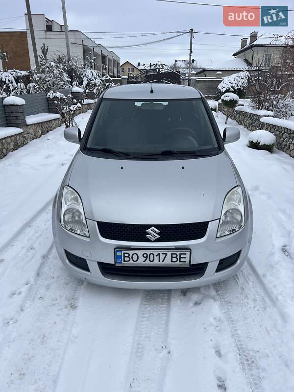 Suzuki Swift (2010)