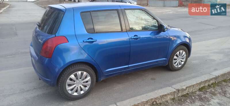Suzuki Swift (2007)