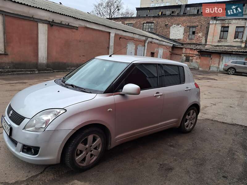 Suzuki Swift (2008)