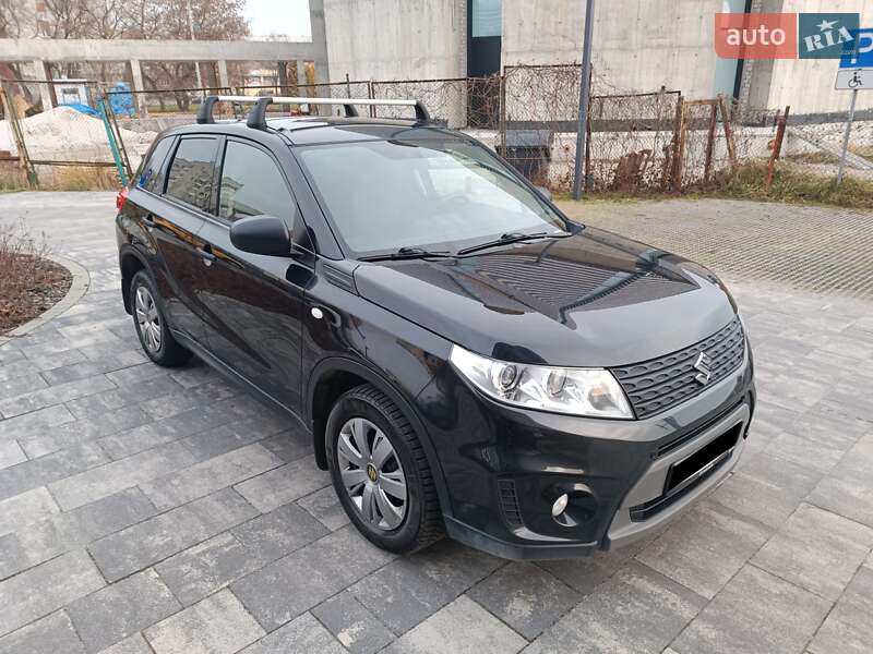 Suzuki Vitara (2017)
