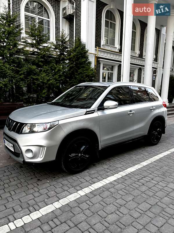 Suzuki Vitara (2016)