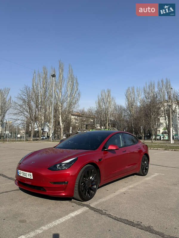Tesla Model 3 (2022)