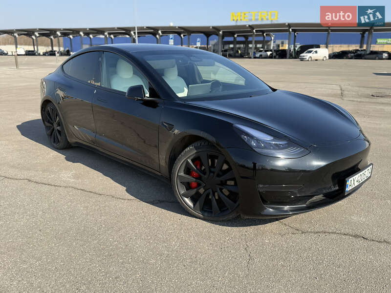 Tesla Model 3 (2020)