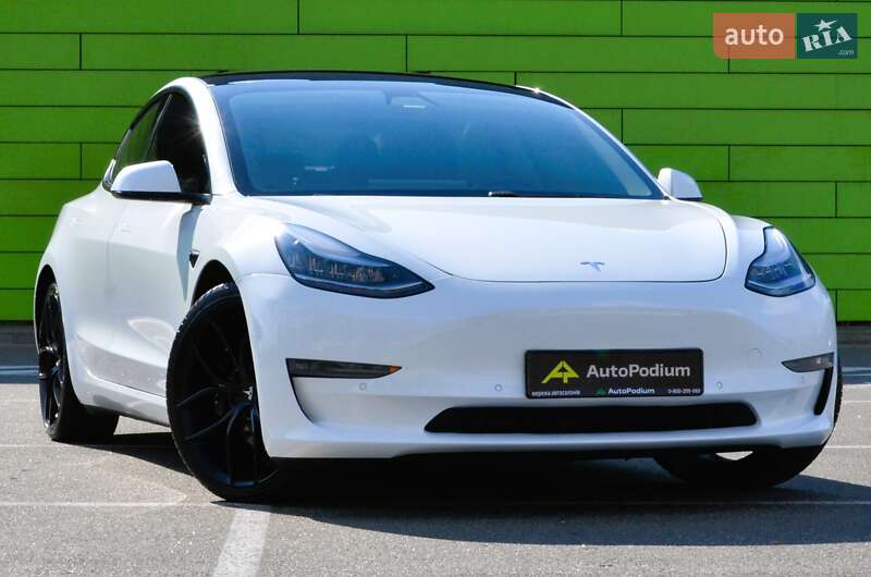 Tesla Model 3 (2020)