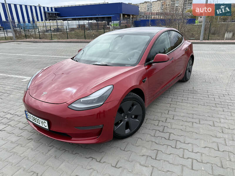 Tesla Model 3 (2022)