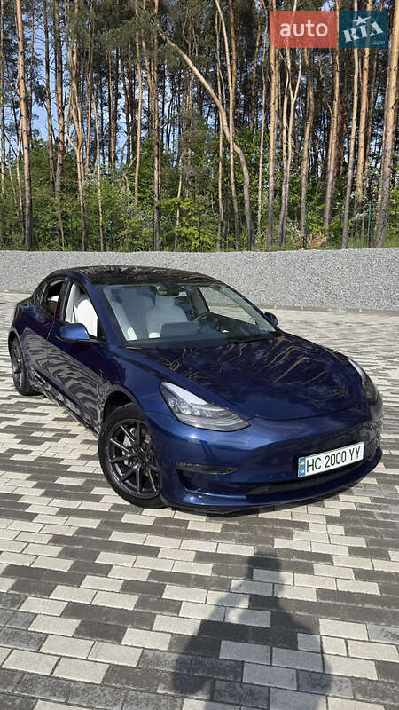 Tesla Model 3 (2018)