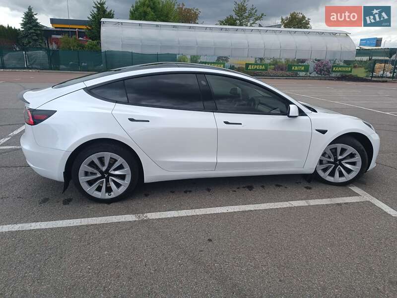 Tesla Model 3 (2020)