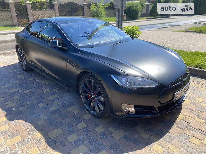 Tesla Model s (2014)