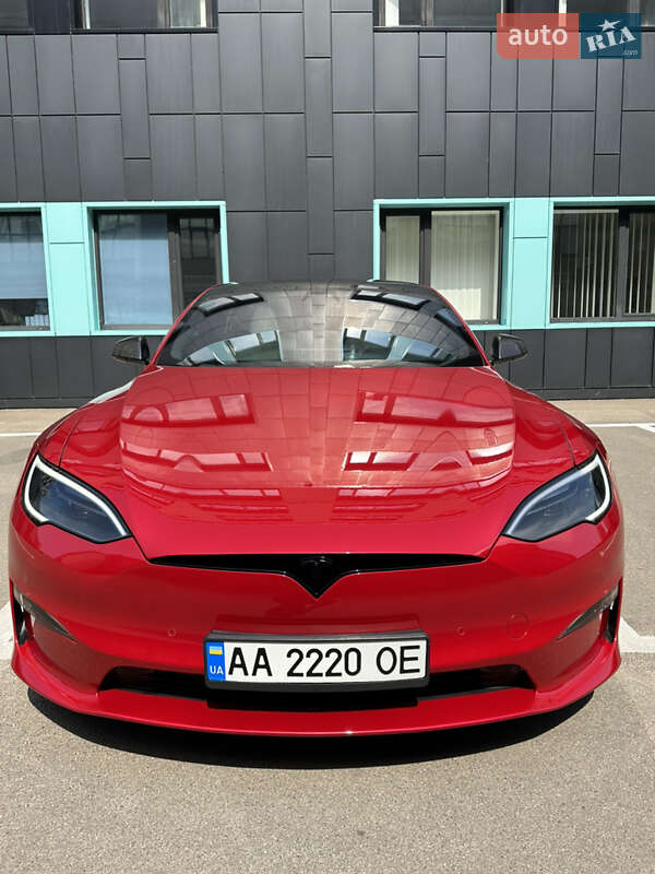 Tesla Model s (2022)