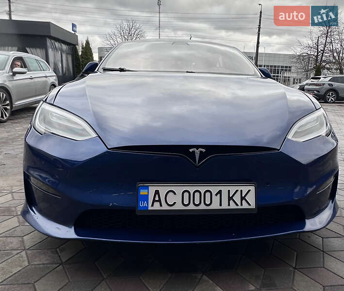 Tesla Model s (2019)