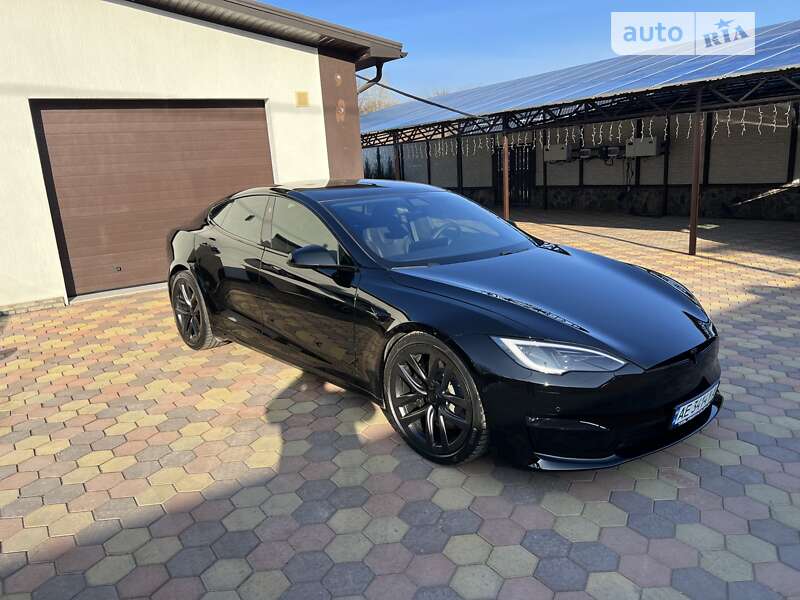 Tesla Model s (2022)