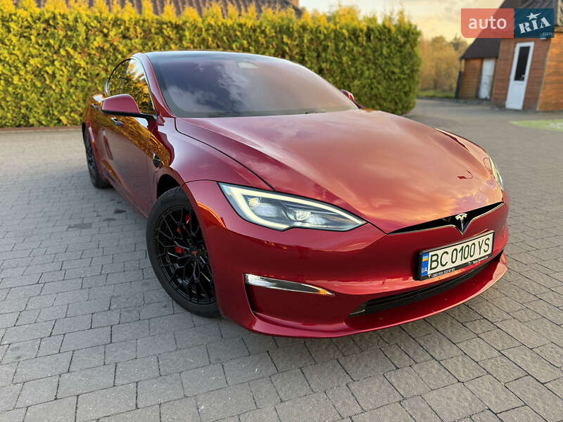 Tesla Model s (2023)