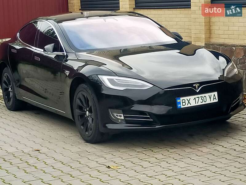 Tesla Model s (2017)