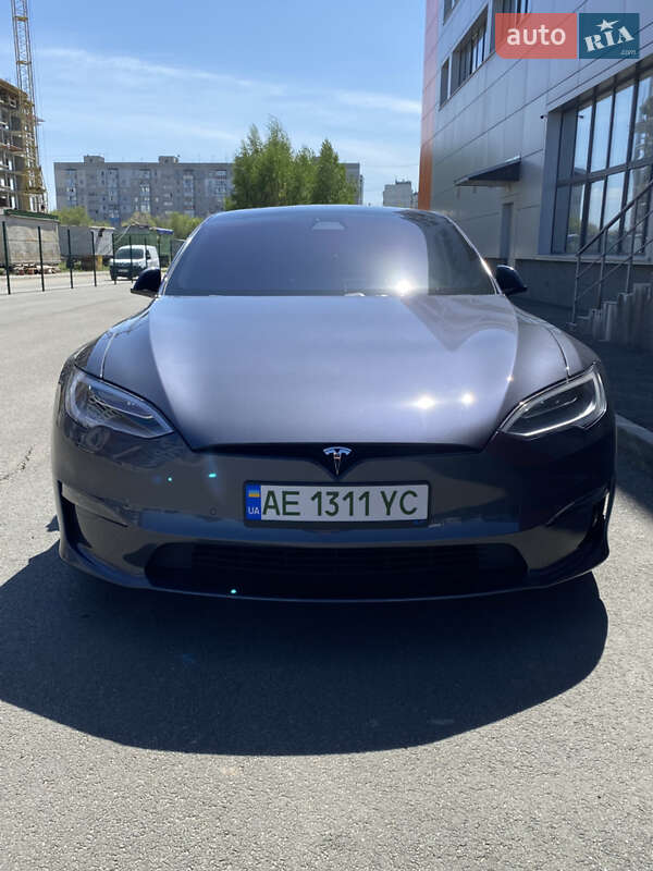 Tesla Model s (2022)