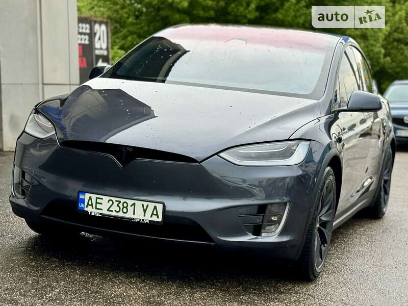 Tesla Model x (2018)