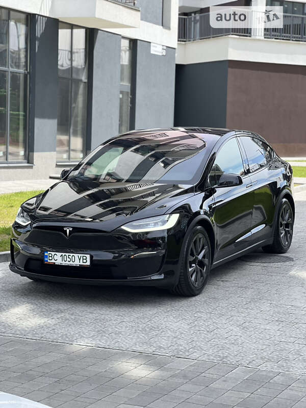 Tesla Model x (2022)