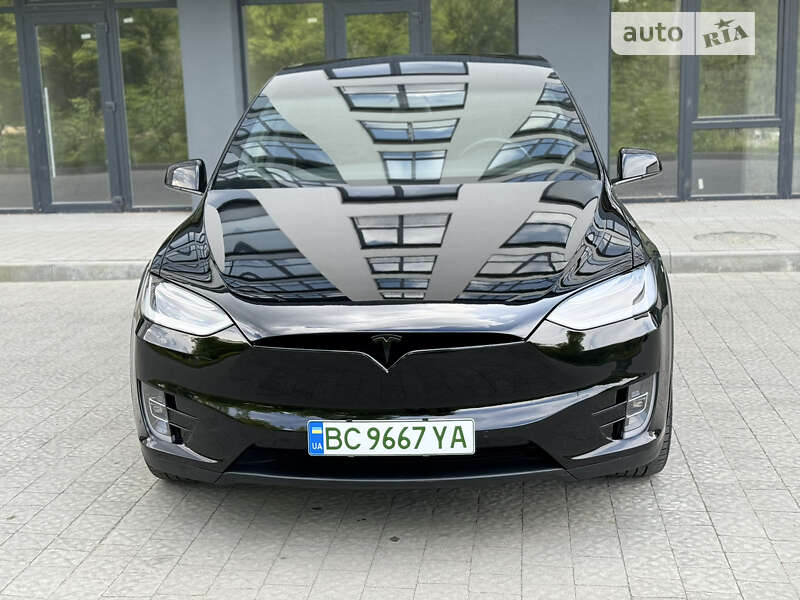 Tesla Model x (2018)