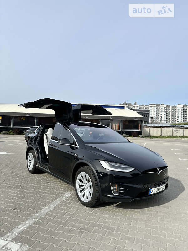 Tesla Model x (2017)