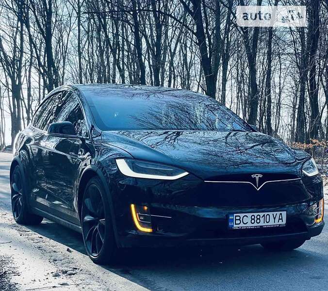 Tesla Model x (2017)