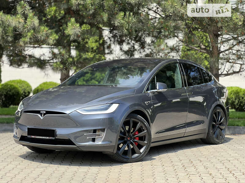 Tesla Model x (2016)