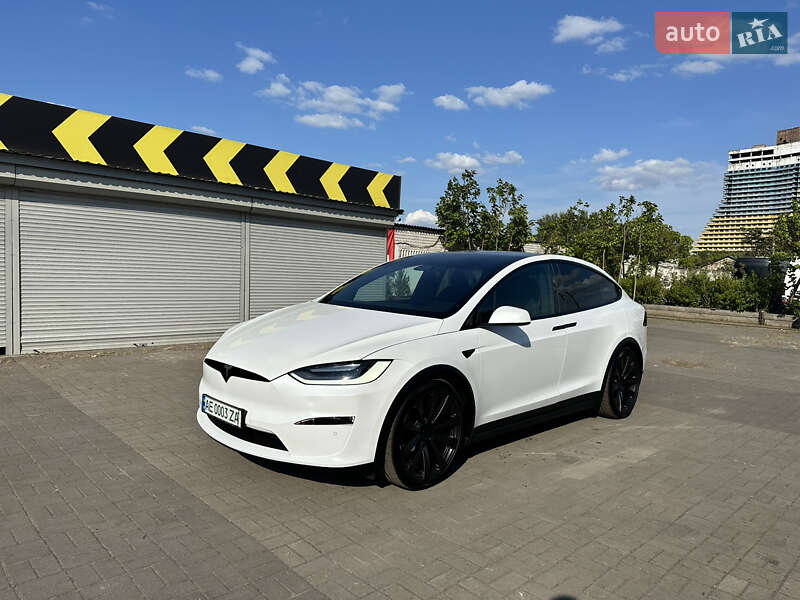 Tesla Model x (2022)