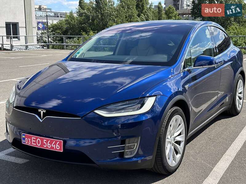Tesla Model x (2018)