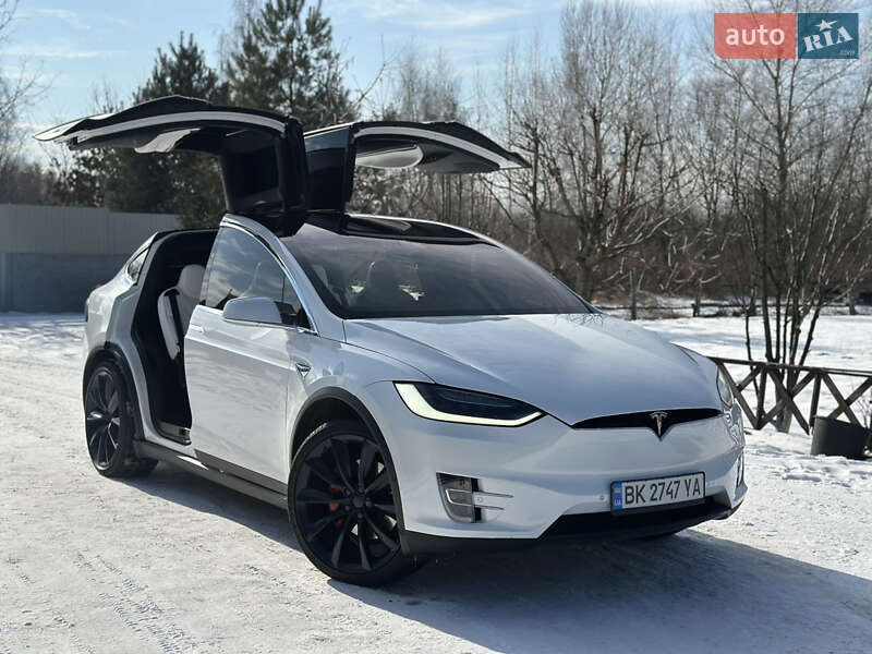 Tesla Model x (2017)