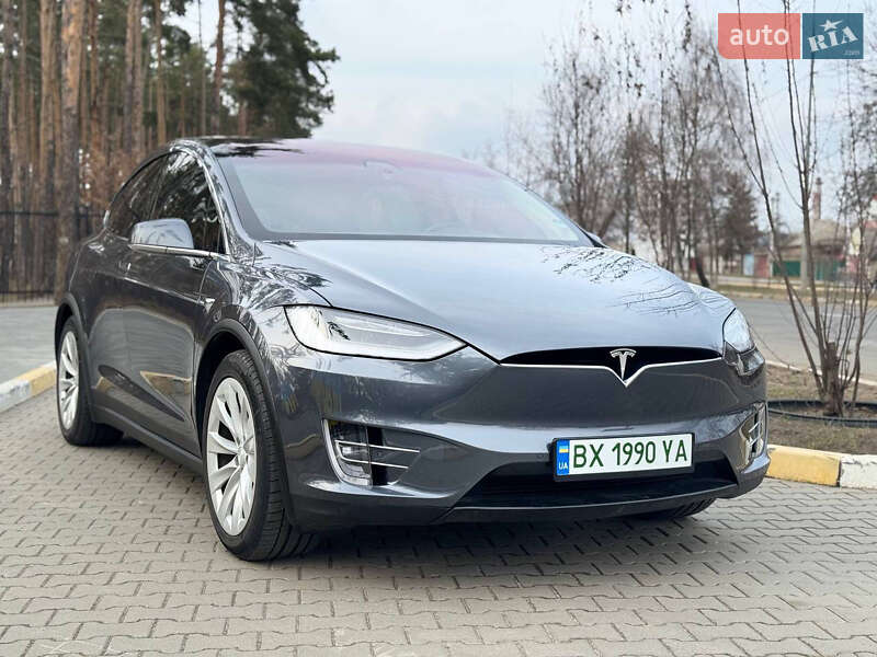 Tesla Model x (2018)