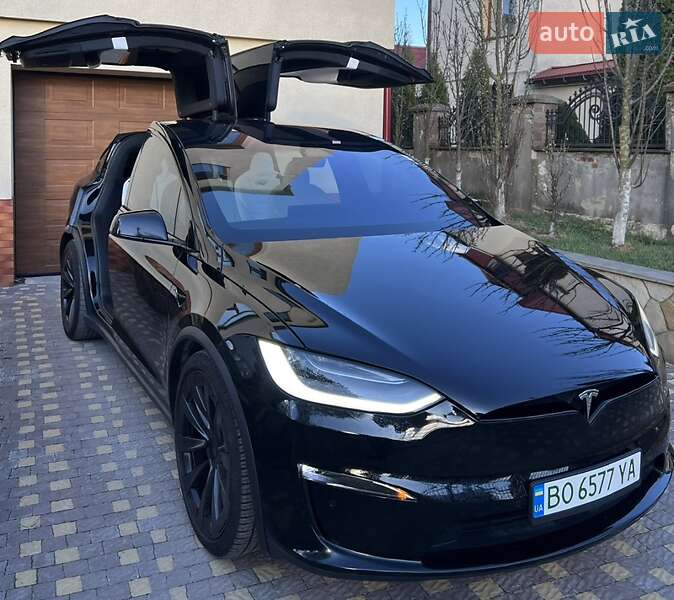 Tesla Model x (2022)