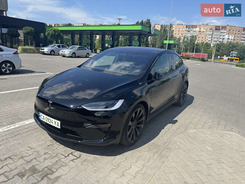 Tesla Model x (2022)