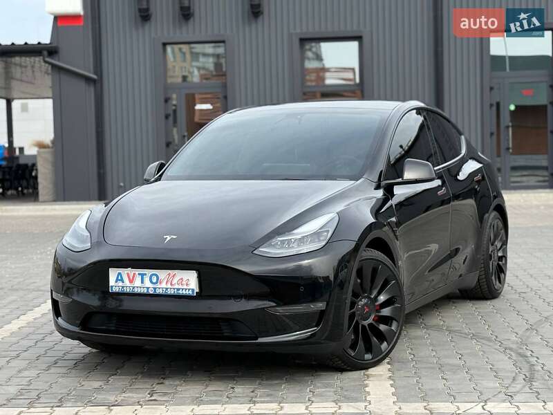 Tesla Model y (2022)