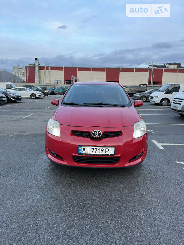 Toyota Auris (2008)