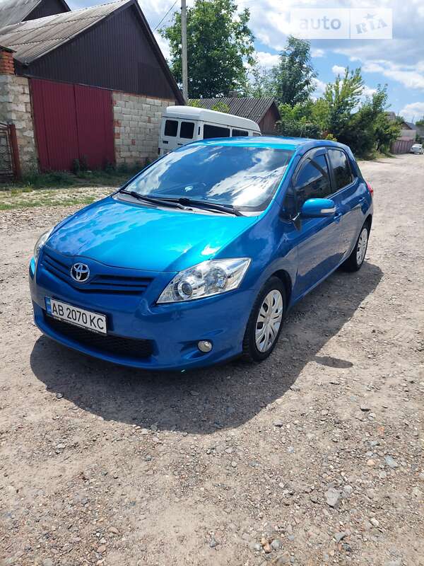 Toyota Auris (2011)