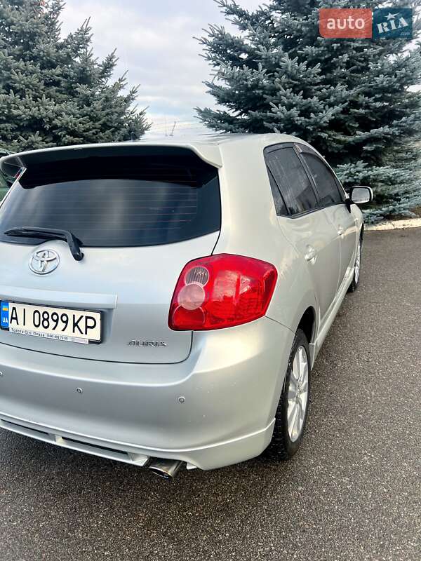 Toyota Auris (2008)