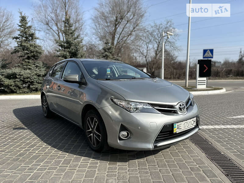Toyota Auris (2012)