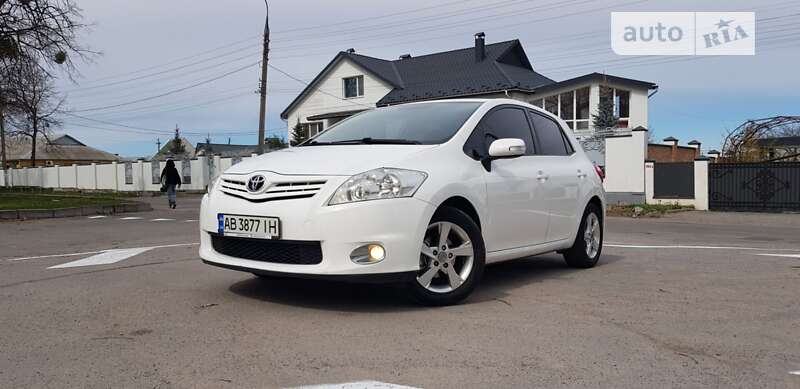 Toyota Auris (2011)