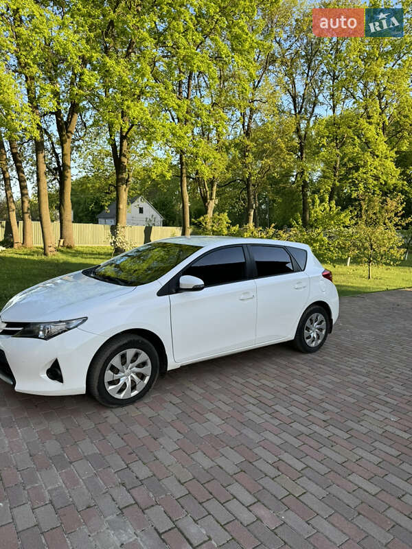 Toyota Auris (2013)