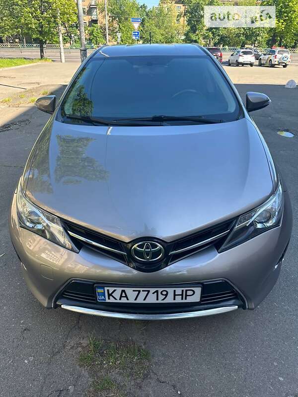 Toyota Auris (2013)