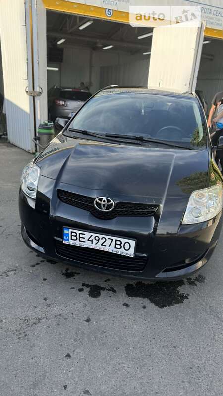 Toyota Auris (2008)