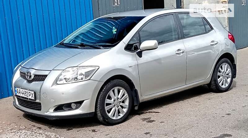Toyota Auris (2008)