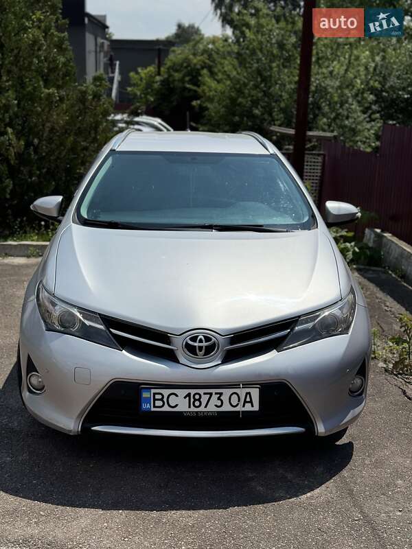 Toyota Auris (2013)