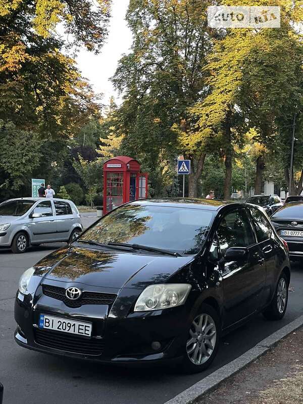 Toyota Auris (2007)