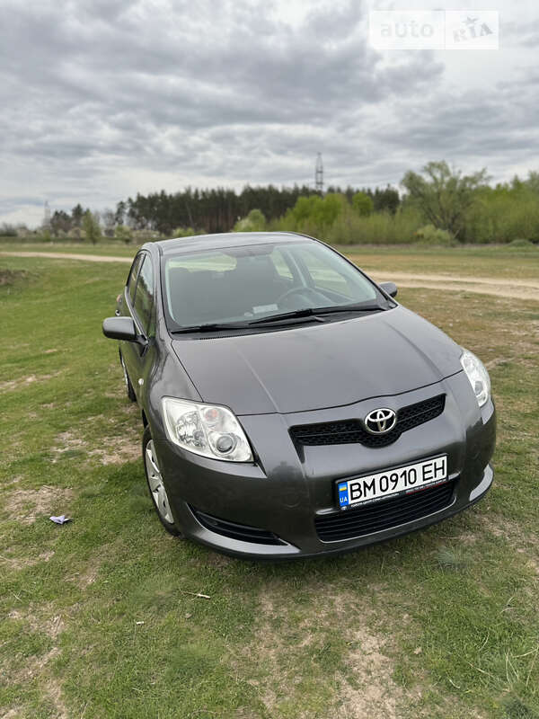 Toyota Auris (2008)