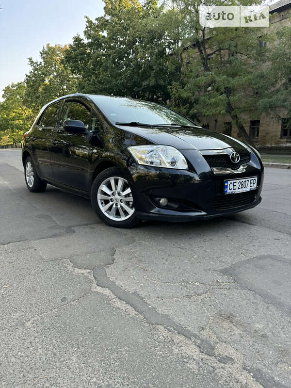 Toyota Auris (2008)