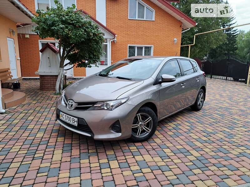 Toyota Auris (2013)