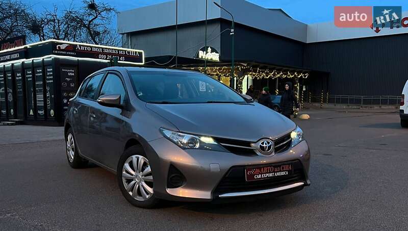 Toyota Auris (2014)