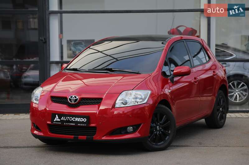 Toyota Auris (2008)